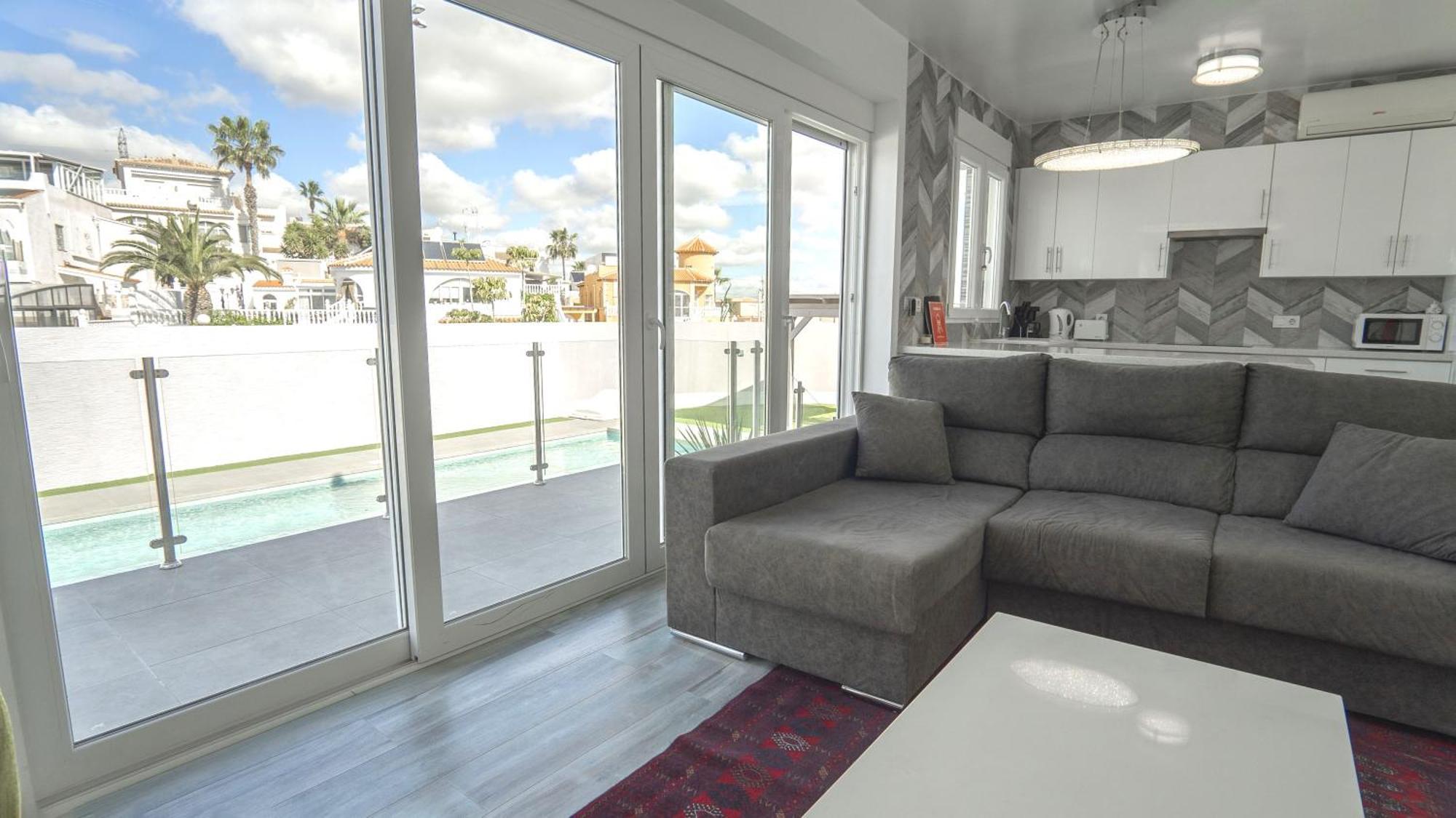 Modern Detached 4 Bed 3 Bath Villa With Private Pool Close To All Amenities Villamartín Exterior foto